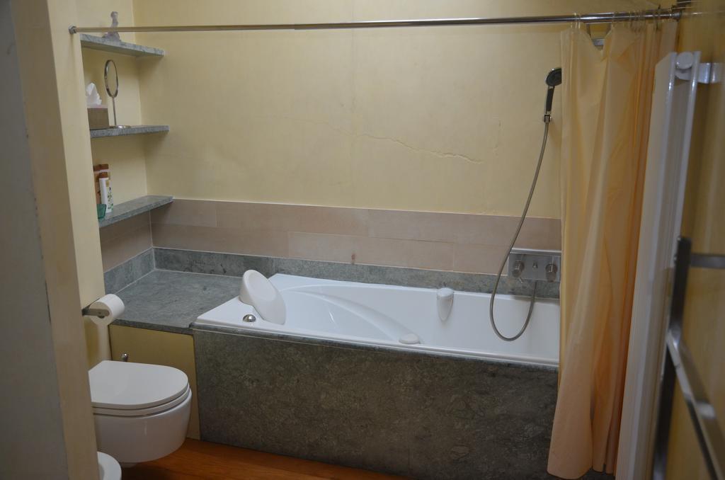 Ariberto21 Hotel Milan Ruang foto